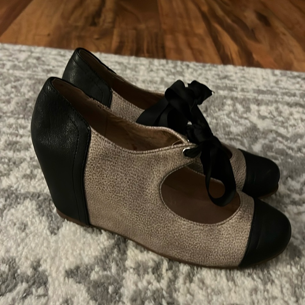 Jeffrey Campbell wedge shoes. Worn once. Excellent condition. 6.5
